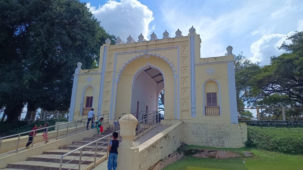 entrance gate of Gumbuz-e-Shahi Mysore